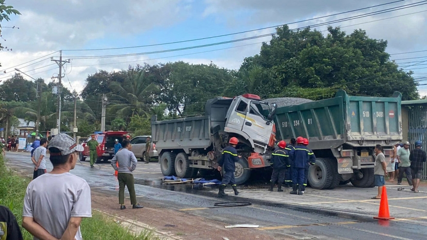 Hai xe ben đấu đầu, 1 tài xế tử vong, 1 người bị thương nặng