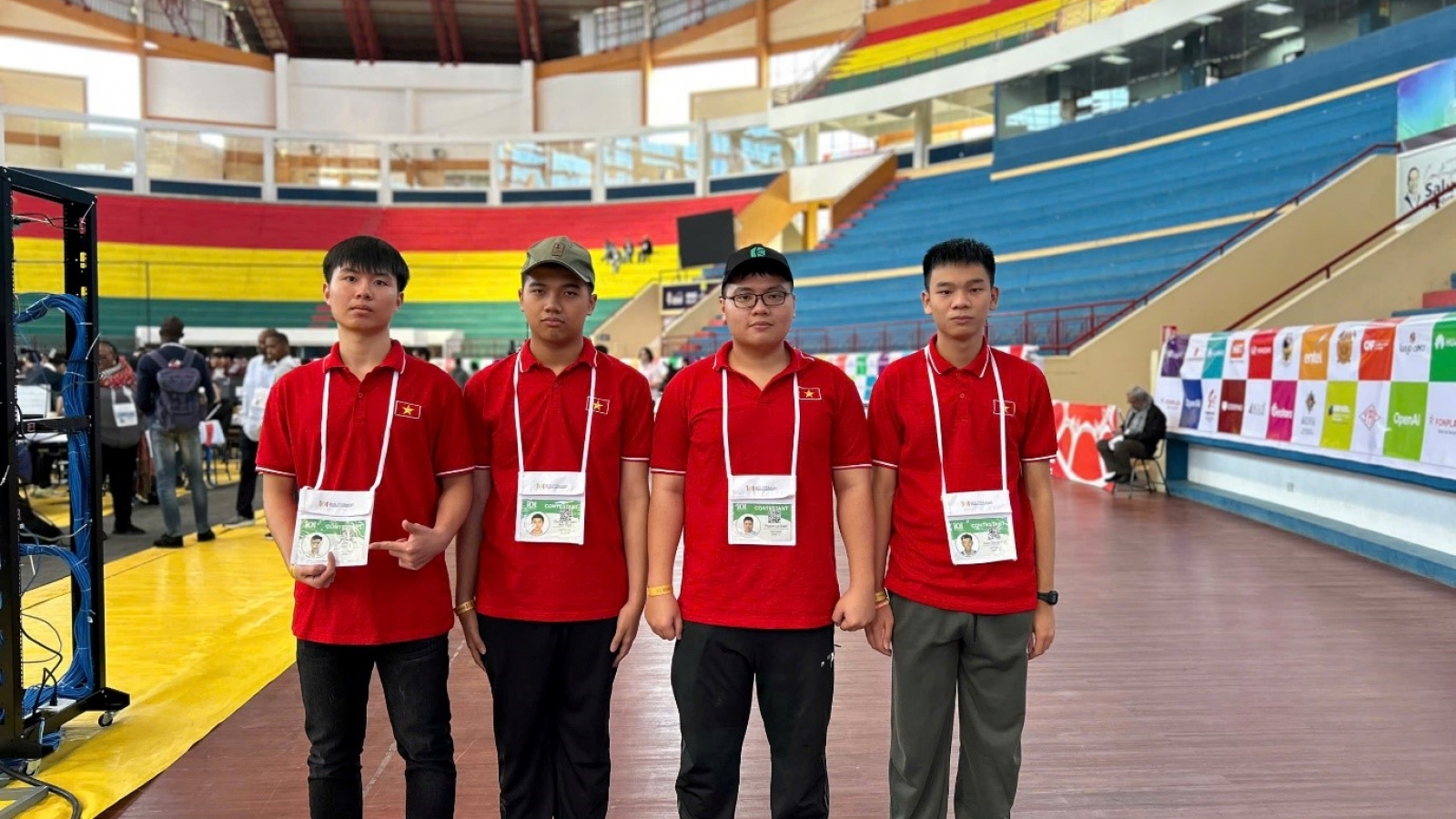 4 học sinh Việt Nam đều đoạt huy chương tại Olympic Tin học quốc tế năm 2025
