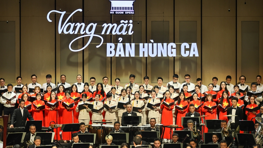 “Vang mãi bản hùng ca”: Dấu ấn 80 năm Công an nhân dân Việt Nam