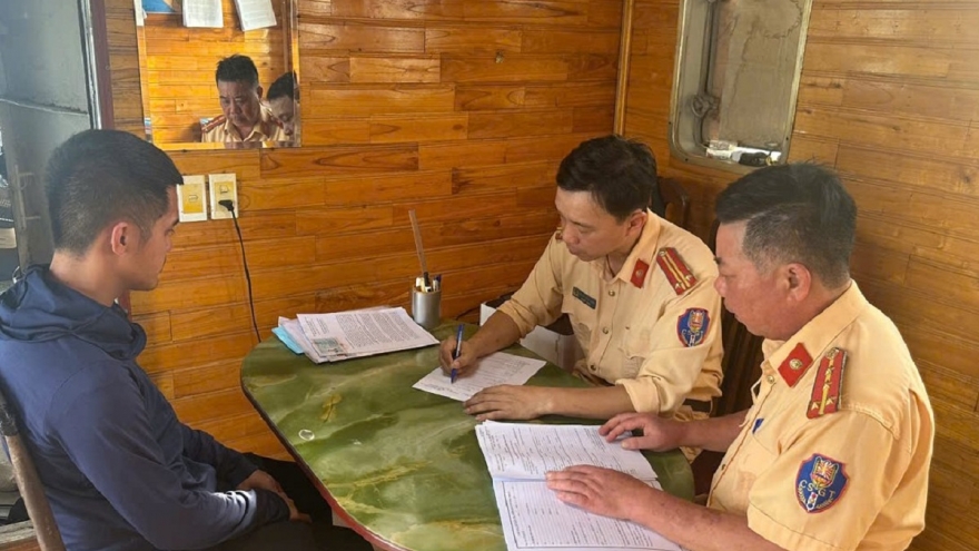 Phát hiện thuyền trưởng dùng bằng giả để điều khiển phương tiện thủy