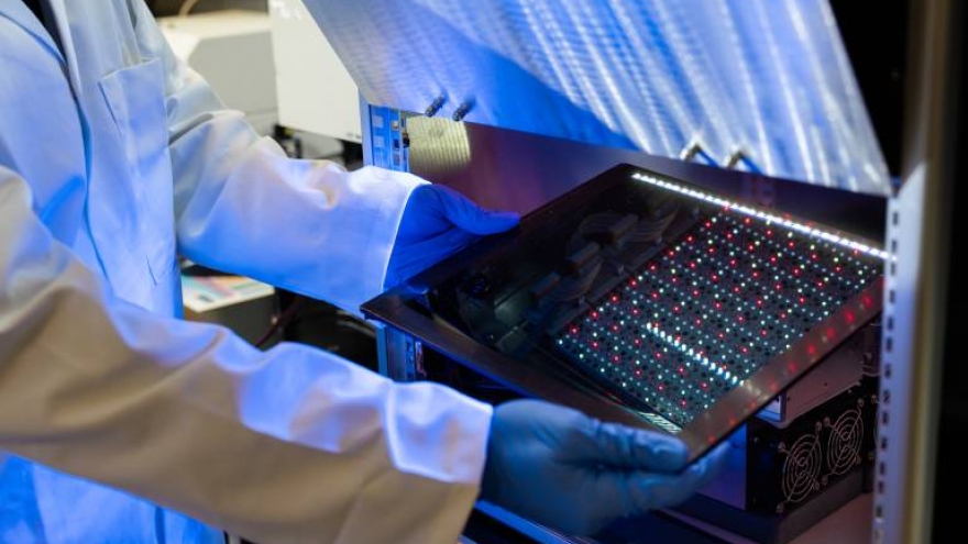 Đột phá với pin mặt trời trong nhà dành cho các thiết bị điện tử