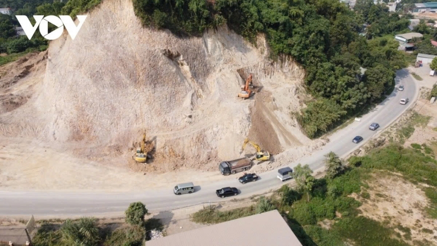 Bộ Xây dựng yêu cầu đẩy nhanh tiến độ thi công QL2 và QL6 đoạn qua Phú Thọ