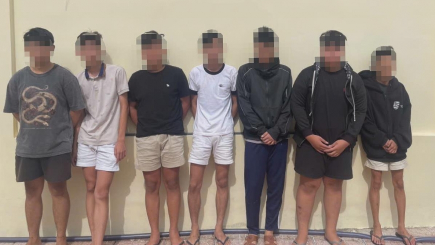 7 đối tượng ở Đồng Nai đánh người, ép nạn nhân ký giấy vay nợ