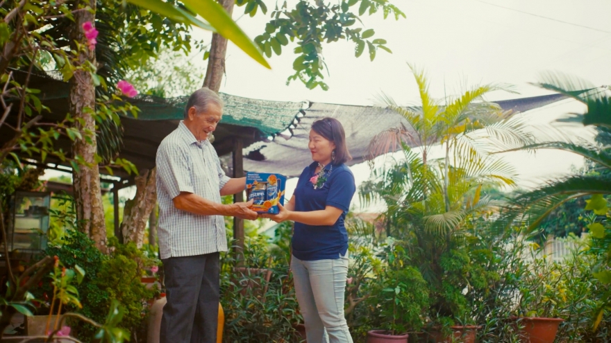 Dù cuộc sống đổi thay, cha mẹ vẫn là điểm tựa không thể thay thế