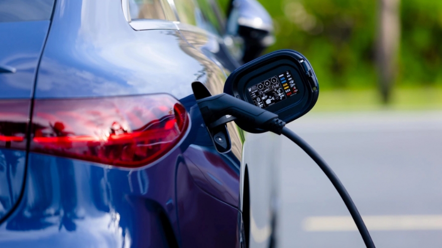 Sạc pin xe điện ra sao để tối ưu hiệu suất và tuổi thọ sử dụng?