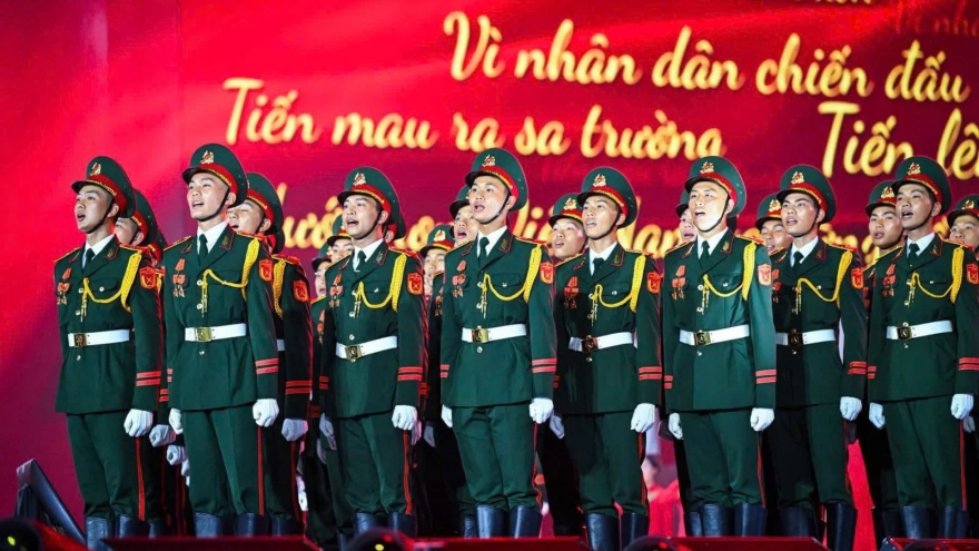 Cú hích truyền thông và thúc đẩy công nghiệp văn hóa từ "concert quốc gia"