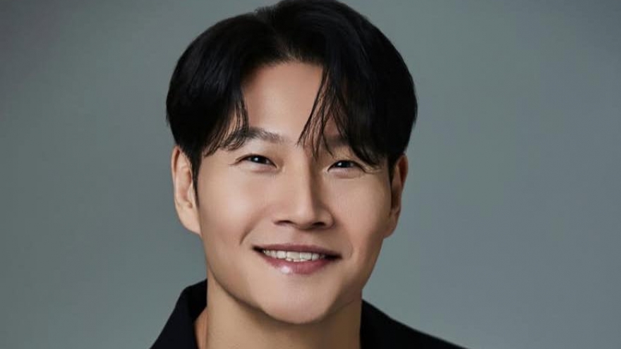 Ngôi sao "Running Man" Kim Jong Kook kết hôn ở tuổi 49