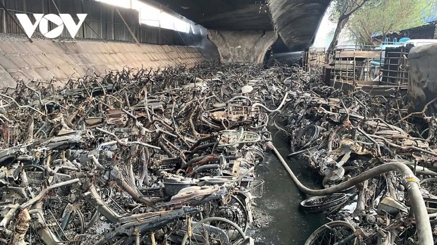 Bộ Xây dựng chỉ đạo di dời bãi trông xe ra khỏi phạm vi bảo vệ kết cấu hạ tầng đường bộ