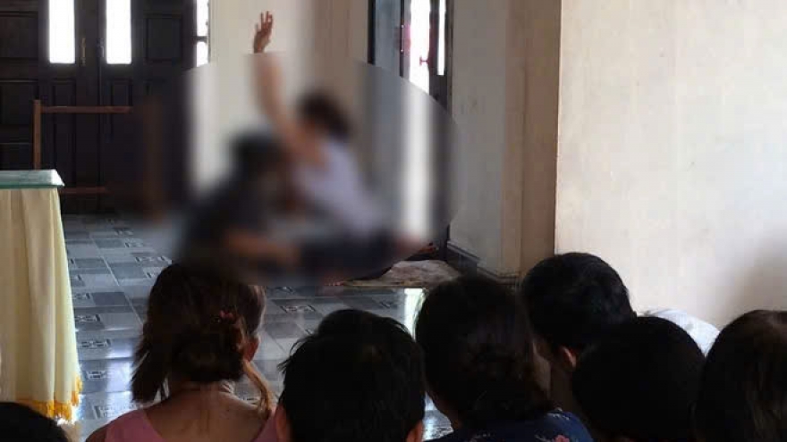 Hai “thầy lang vườn” ở Đồng Nai bị nhắc nhở do cách chữa bệnh lạ