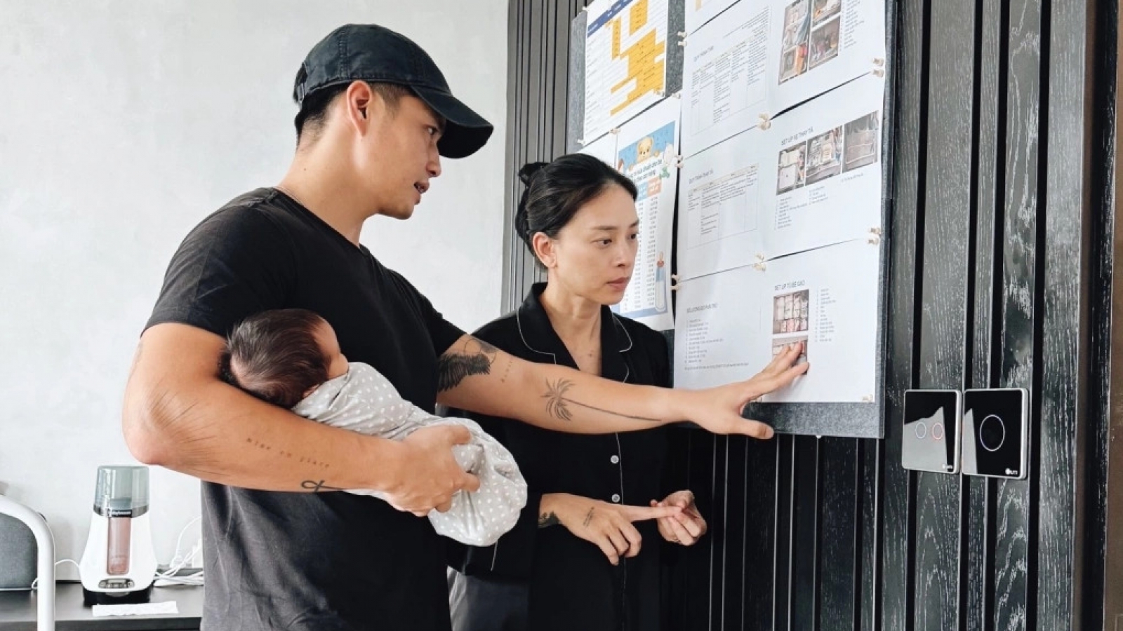 Sao Việt 21/8: Vợ chồng Ngô Thanh Vân – Huy Trần lên lịch chăm con kỹ lưỡng