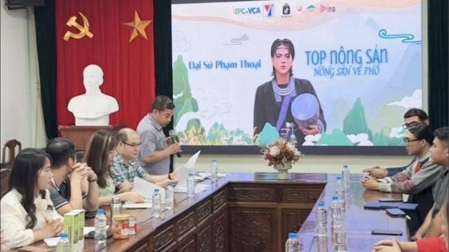 Nóng 24h: Tiktoker Phạm Thoại bị phạt 7,5 triệu đồng vì mạo nhận là "Đại sứ nông sản"