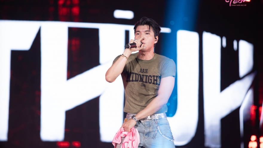 HIEUTHUHAI, Mono cùng dàn sao tạo nên “V Fest – Thanh xuân rực rỡ”