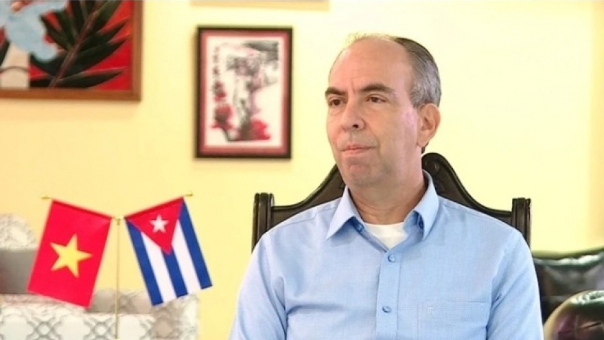 Cuban Ambassador: Vietnamese support goes beyond expectations