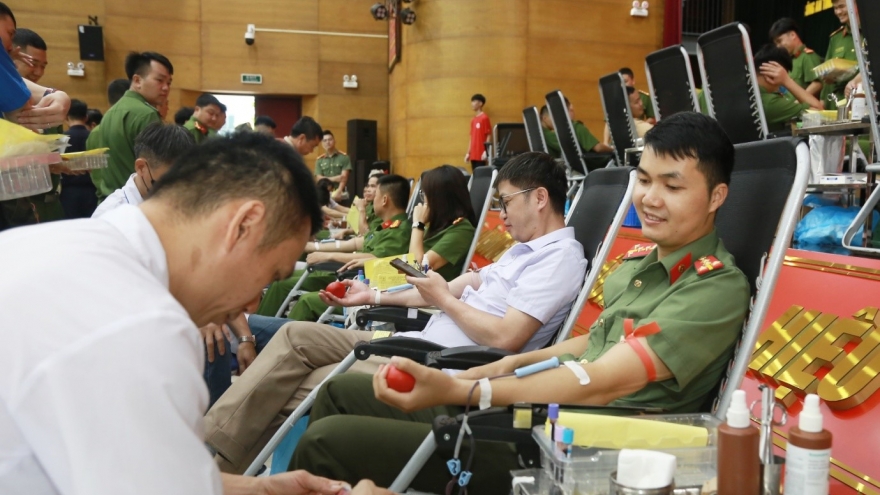 Tuổi trẻ Công an Lạng Sơn học tập và làm theo Bác