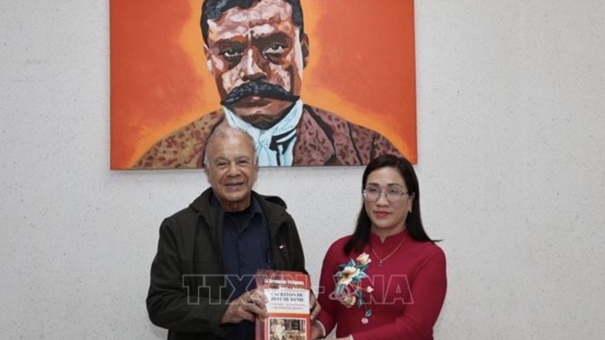 Vietnam enhances friendship with left-wing political parties in Latin America