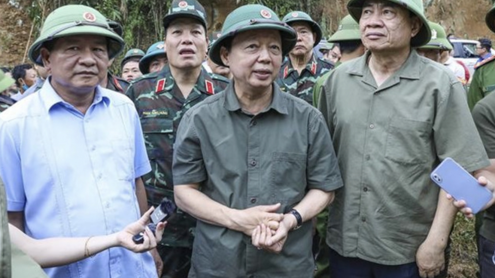 Deputy PM asks for all-out efforts to safeguard flood-hit communities in Dien Bien
