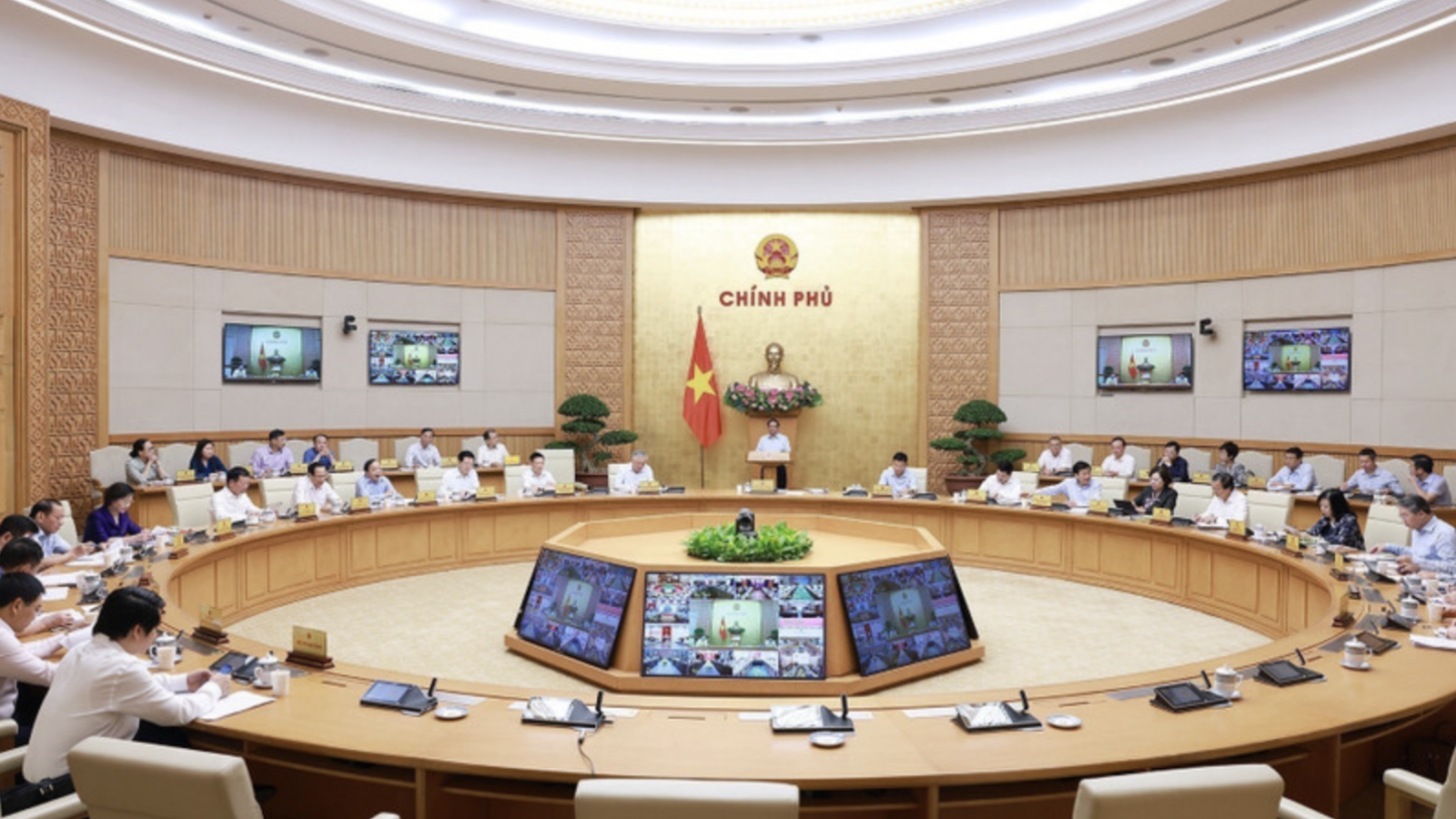 PM calls for accelerated efforts to deliver on set targets of 2025
