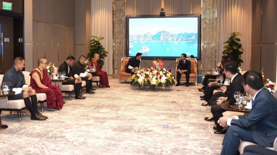 Bhutanese King, Queen visit Quang Ninh province