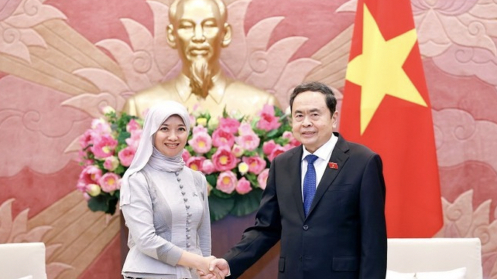 National Assembly Chairman receives AIPA Secretary-General