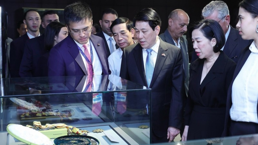 Vietnamese State President visits museum dedicated to late Egyptian leader