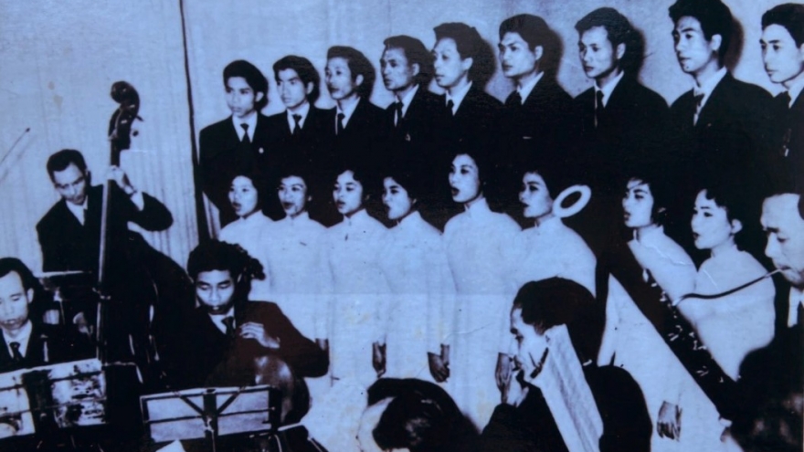 Chuỗi podcast "Sinh năm 1945": Overture Cánh sóng