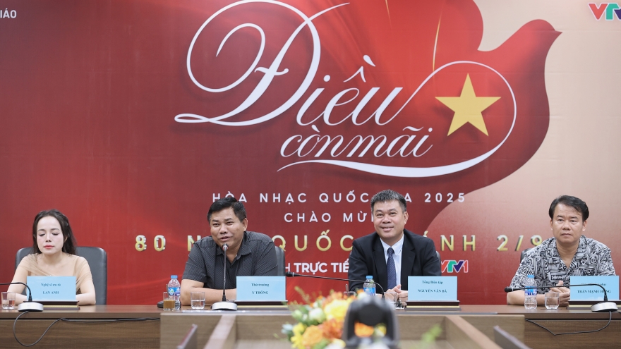 Tùng Dương, Hồng Nhung, Hà An Huy hát trong Hòa nhạc Quốc gia "Điều còn mãi" 2025