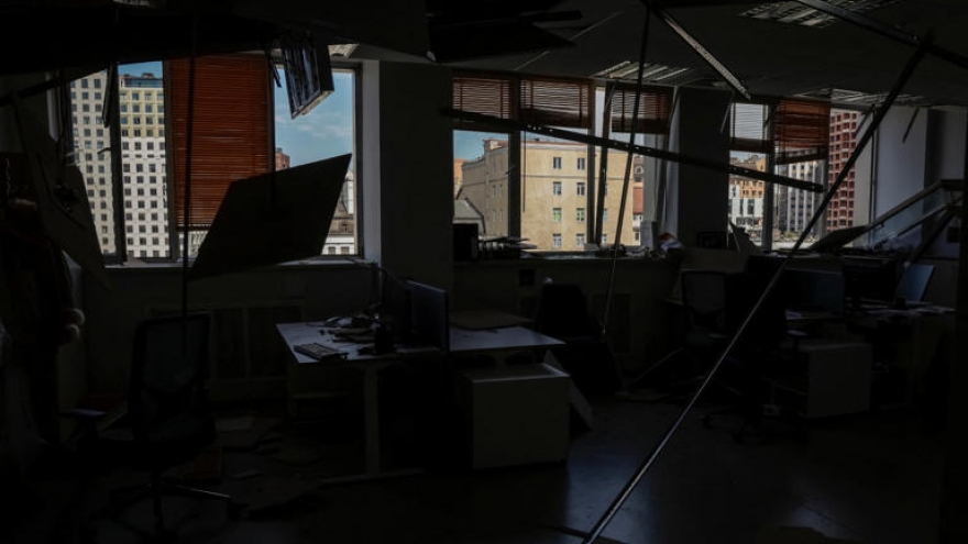 Ukraine tố Nga tấn công lớn, gây thiệt hại cho văn phòng của EU và Anh tại Kiev