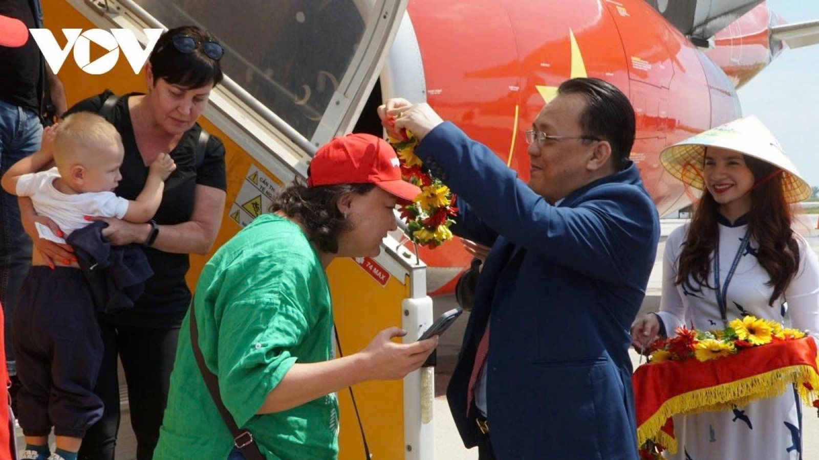 Foreign tourist numbers up 22.5%, air arrivals dominate growth