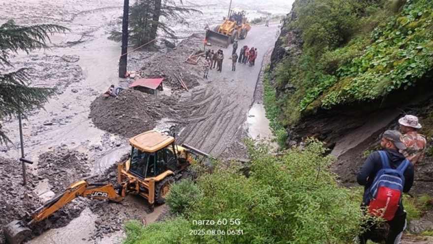 Mưa lớn, lở đất tại Ấn Độ khiến 4 người thiệt mạng, hàng chục người mất tích
