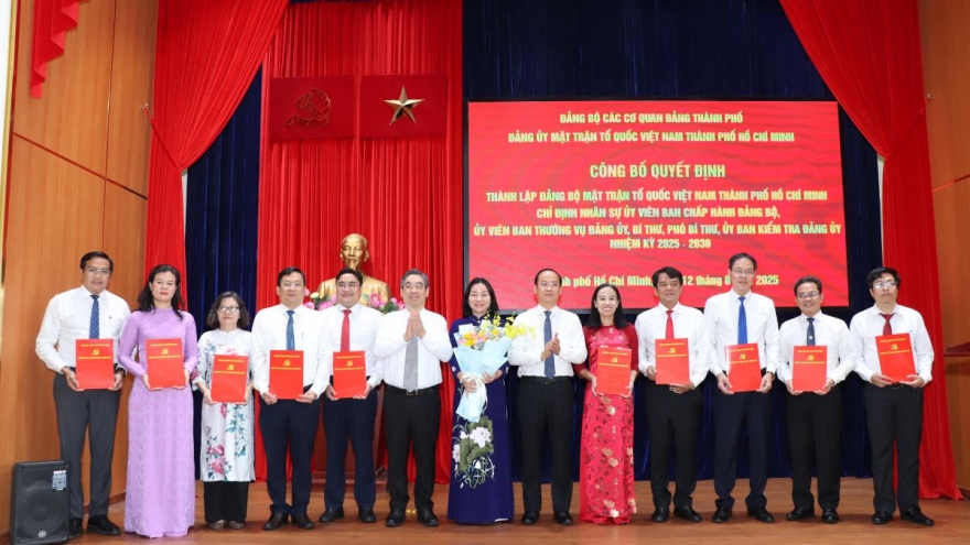 Công bố quyết định thành lập Đảng bộ Mặt trận Tổ quốc Việt Nam TP.HCM