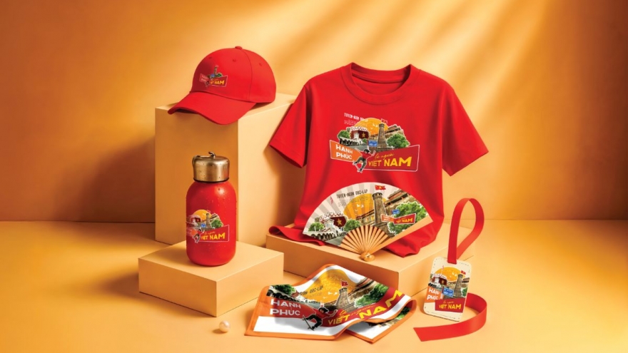 Bộ quà “đóng gói” niềm hạnh phúc Việt Nam cực chất của SHB dịp 80 năm Quốc khánh