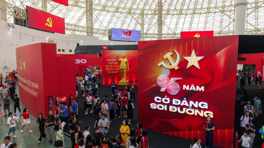 Hơn 230.000 khách check-in Triển lãm thành tựu đất nước quy mô lớn nhất lịch sử