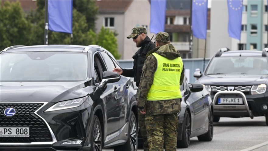 Ba Lan gia hạn kiểm soát biên giới với Đức, Litva