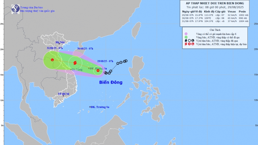 Áp thấp nhiệt đới dự báo vào vùng biển từ Nghệ An đến TP.Huế gây sóng cao tới 5m
