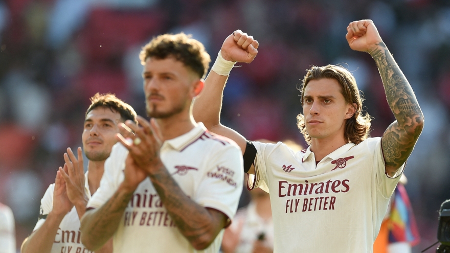 Bảng xếp hạng Ngoại hạng Anh mới nhất: Man City tạm dẫn đầu