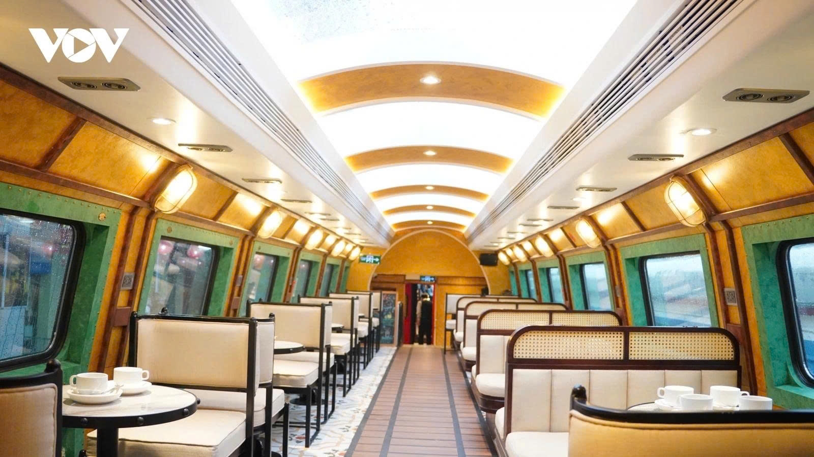 Hanoians eager to experience double-decker train for heritage tour