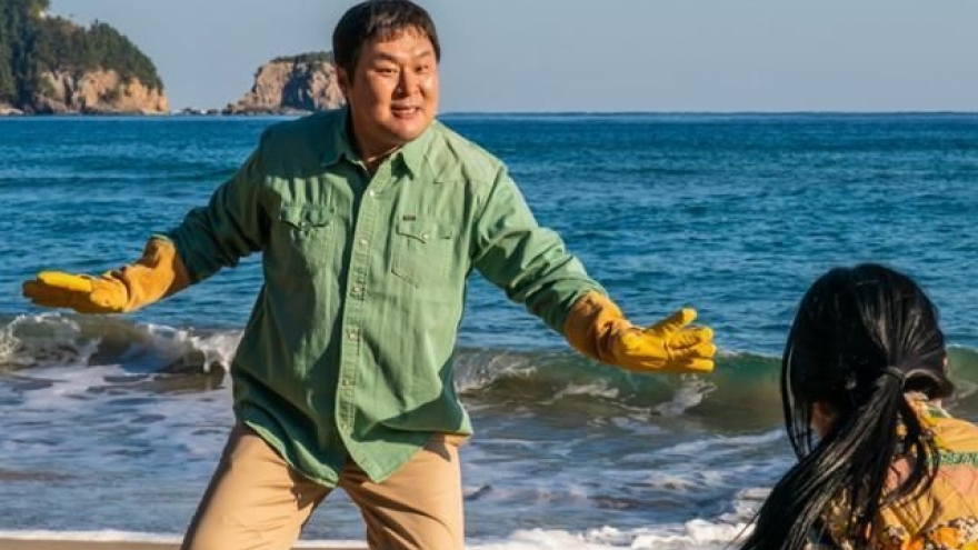 Yoon Kyung-ho: Từ kẻ hay âu lo đến điểm sáng mới của màn ảnh Hàn Quốc