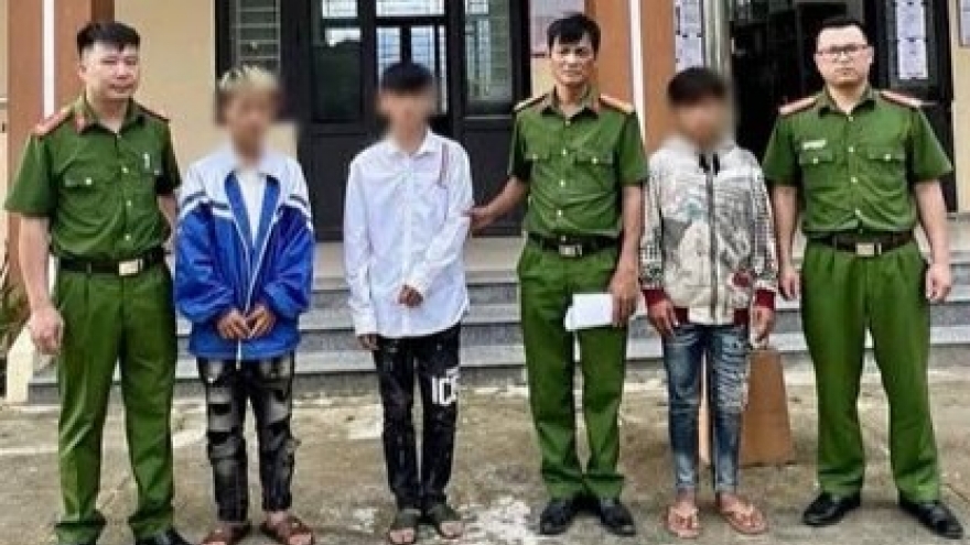 3 thiếu niên từ Thái Nguyên lên Cao Bằng trộm tiền để mua điện thoại
