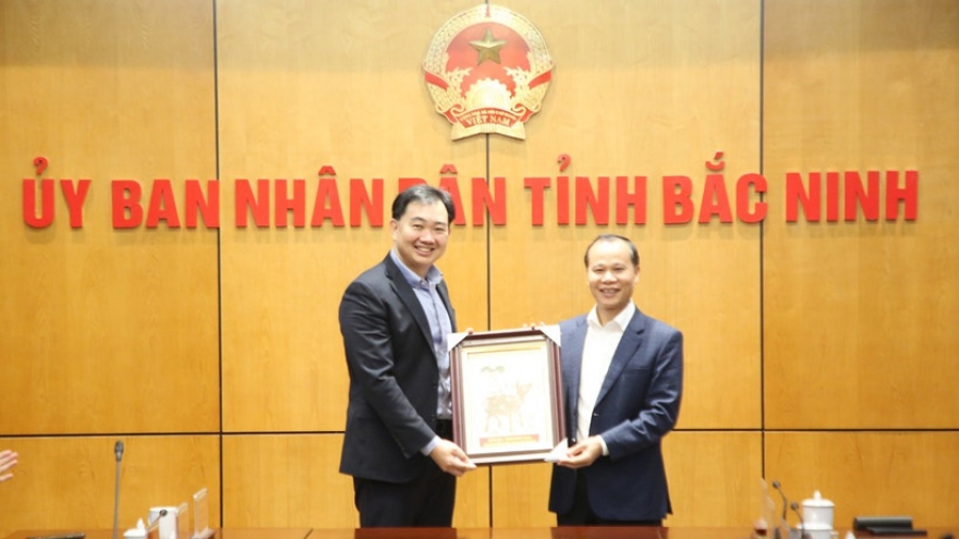 Bac Ninh pledges favourable conditions for Singaporean semiconductor investors