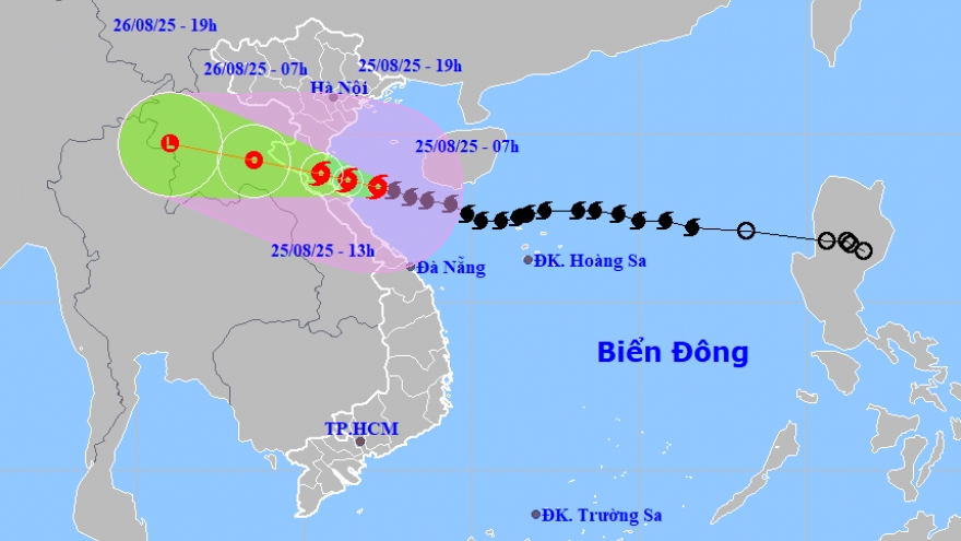 Bão số 5 cách Hà Tĩnh 145km, giật cấp 17
