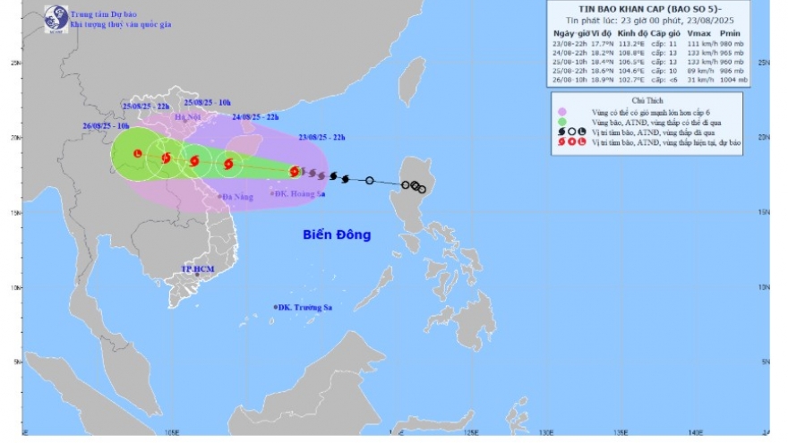 Bão số 5 mạnh cấp 10-11, giật cấp 13, cách đặc khu Hoàng Sa khoảng 165km
