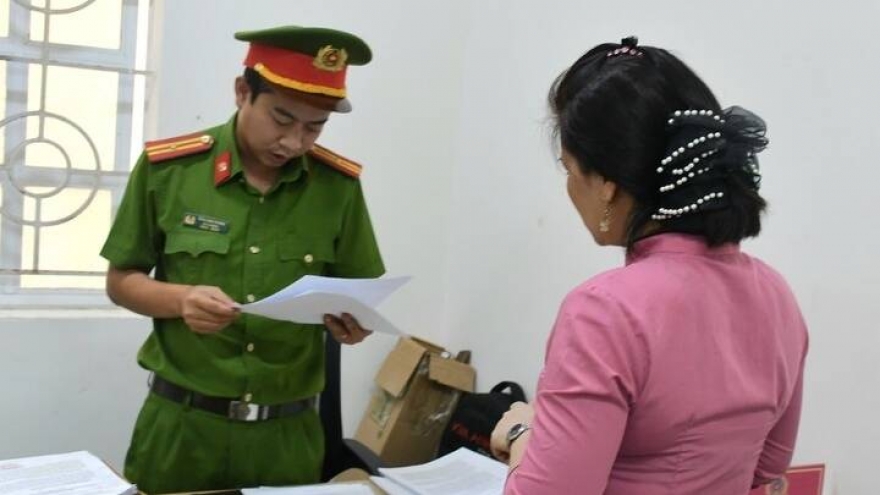 Nóng 24h: Diễn biến vụ bảo mẫu ném bé trai xuống nền gạch, gây chấn thương sọ não