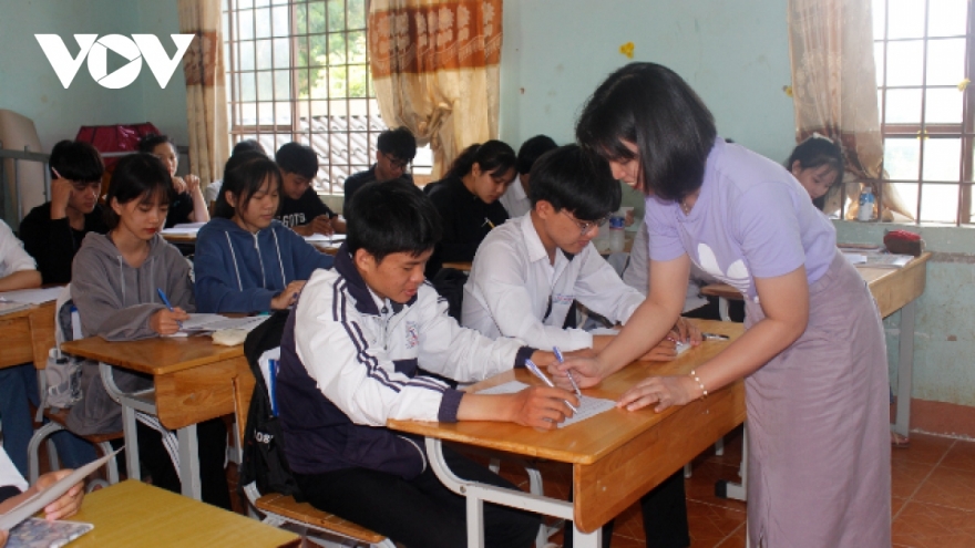 Bộ Chính trị ban hành Nghị quyết 71 về đột phá phát triển giáo dục và đào tạo