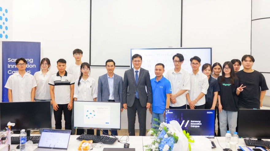 Samsung Việt Nam tổng kết Dự án phát triển nhân tài công nghệ năm học 2024-2025