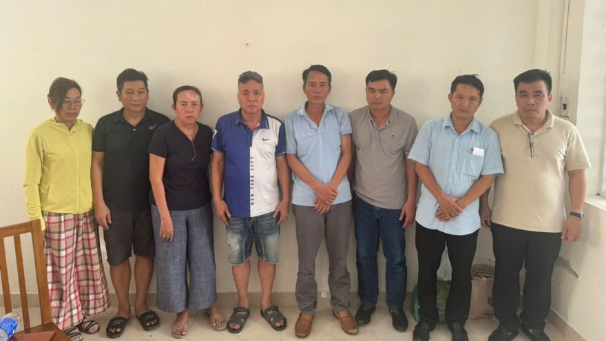 Phá sới bạc "khủng" dưới vỏ bọc gara sửa xe ô tô