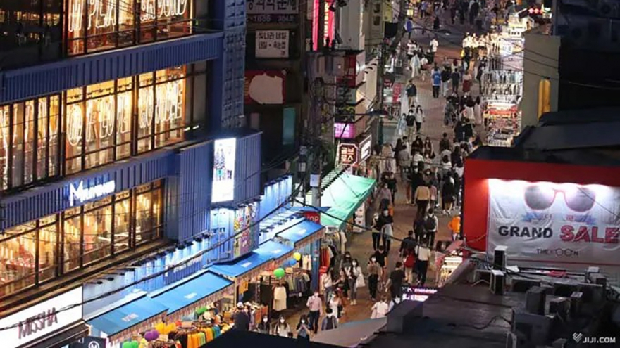 Hàn Quốc tiếp tục bùng nổ du khách nước ngoài