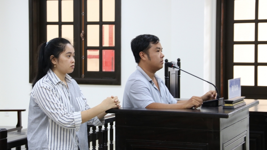 Hơn 14 năm tù cho các đối tượng trong đường dây làm giấy tờ giả ở Cà Mau