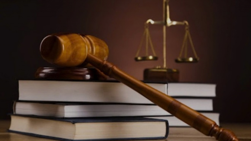 Giám đốc lĩnh án tù vì gian dối mua bán cổ phần và huy động vốn đầu tư