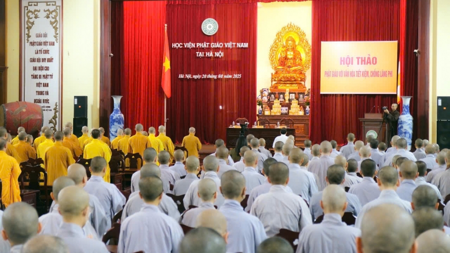 Mùa Vu Lan 2025: Phật giáo kêu gọi sống giản dị, hạn chế phô trương