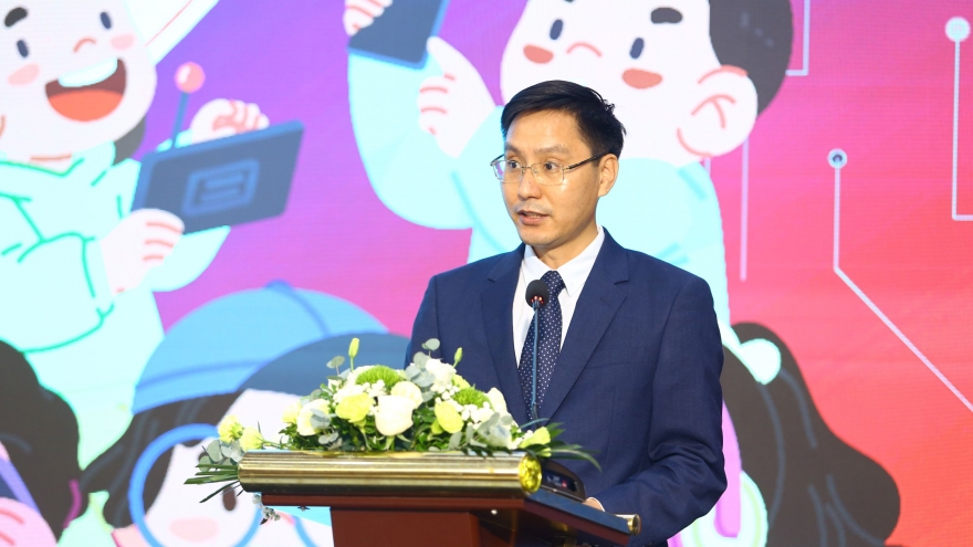 Khắc phục những lỗ hổng lớn về nội dung số dành cho trẻ em tại Việt Nam